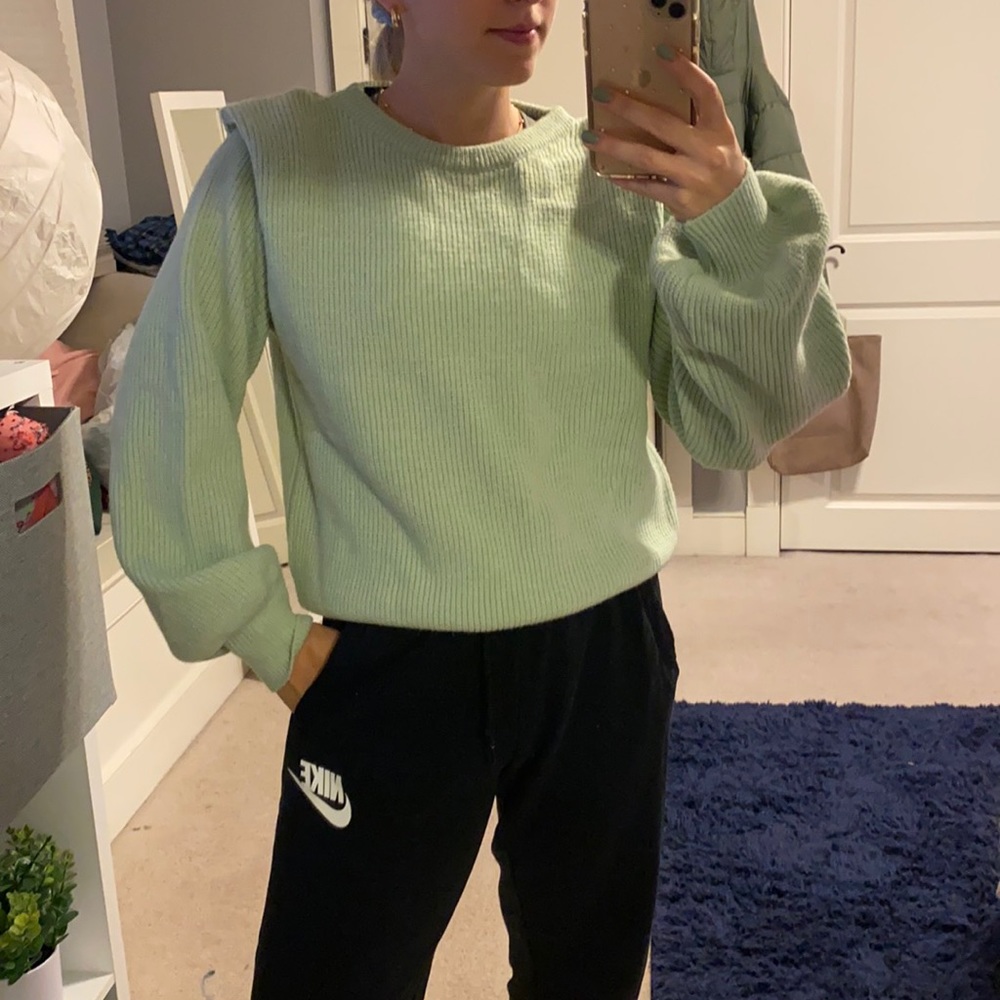 Forever 21 Sweater